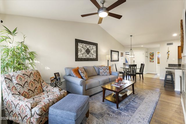 4848 N 36TH Street 214, Phoenix, AZ 85018