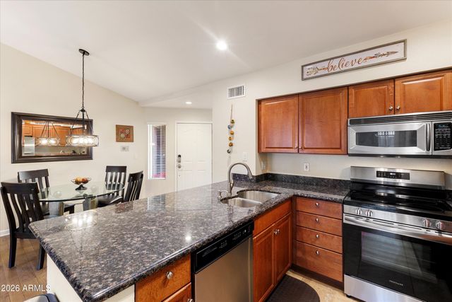 4848 N 36TH Street 214, Phoenix, AZ 85018