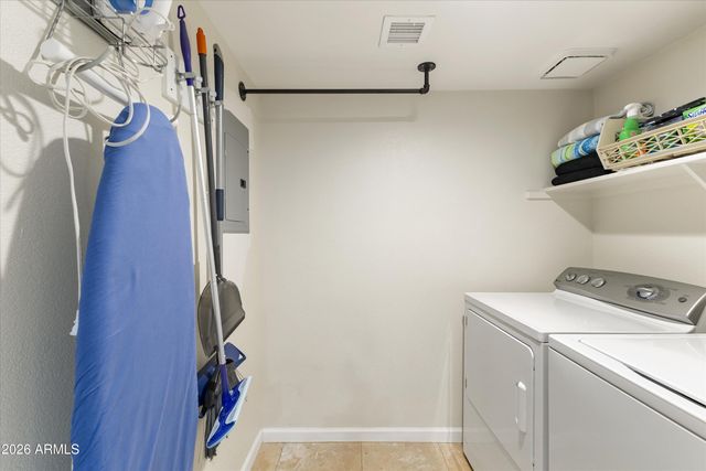 4848 N 36TH Street 214, Phoenix, AZ 85018