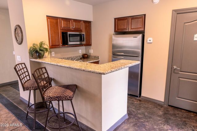 4848 N 36TH Street 214, Phoenix, AZ 85018