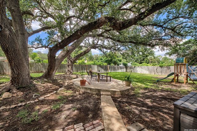 1111 GREY OAK DR, San Antonio, TX 78213