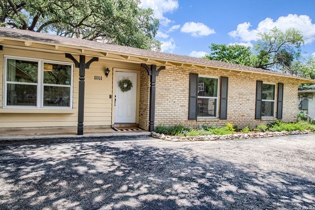 1111 GREY OAK DR, San Antonio, TX 78213