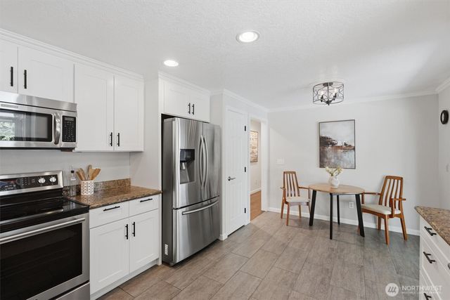 20426 86th Place W, Edmonds, WA 98026