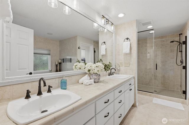 20426 86th Place W, Edmonds, WA 98026