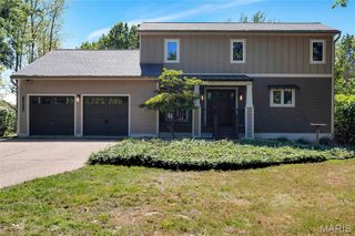 17946 Paradise Drive, Wildwood, MO 63038