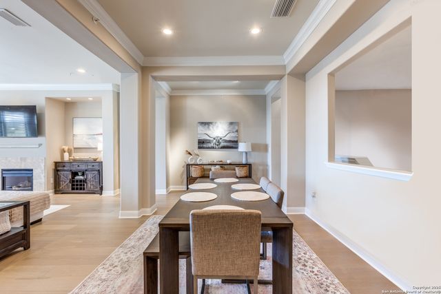 7800 Southwest Pkwy Unit 2020, Austin, TX 78735