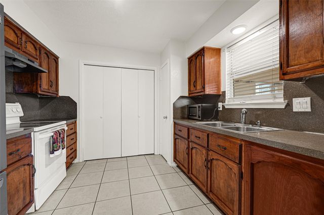 20011 Lions Gate Drive, Humble, TX 77338