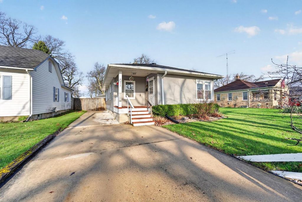 2600 Arthur AVENUE, Racine, WI 53405