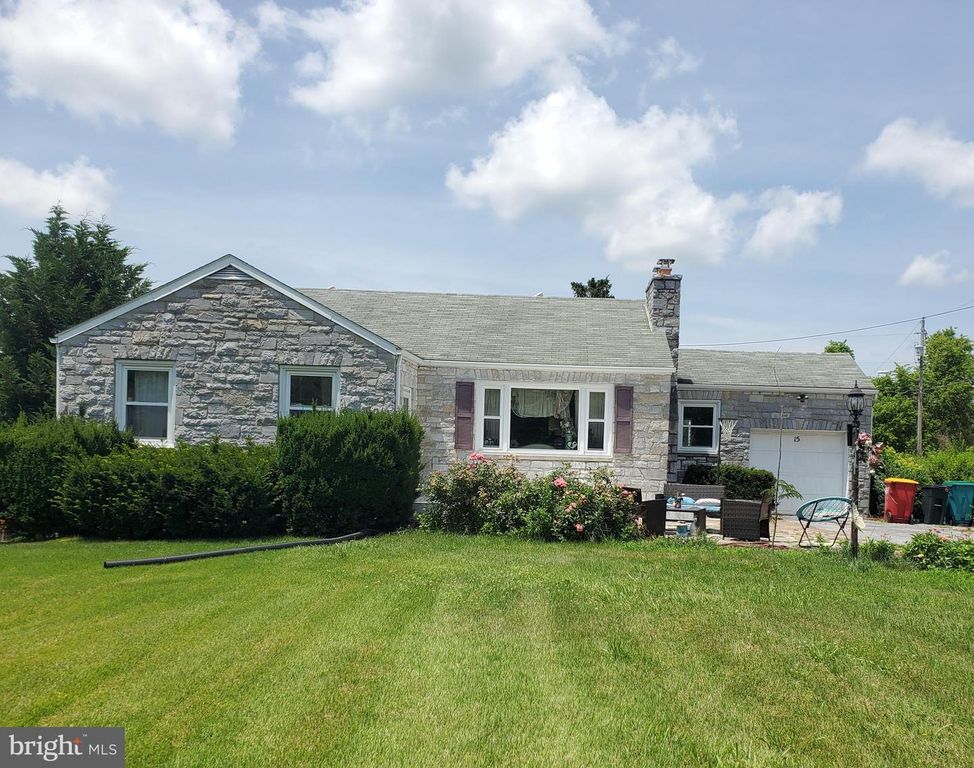 15 MAPLE AVE, Boonsboro, MD 21713