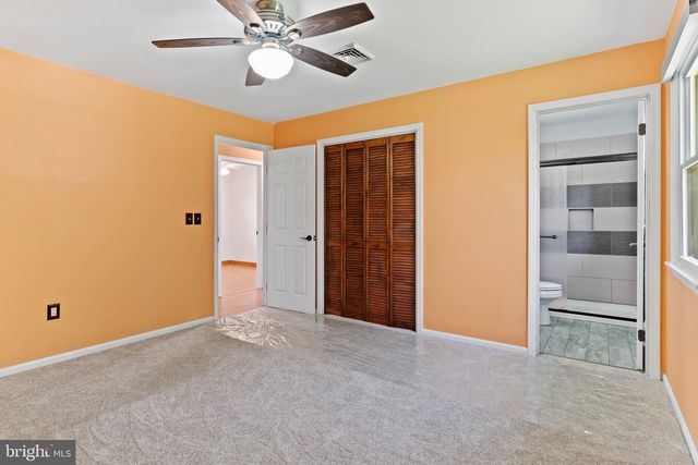 4831 CHARLES RD, Mechanicsburg, PA 17050