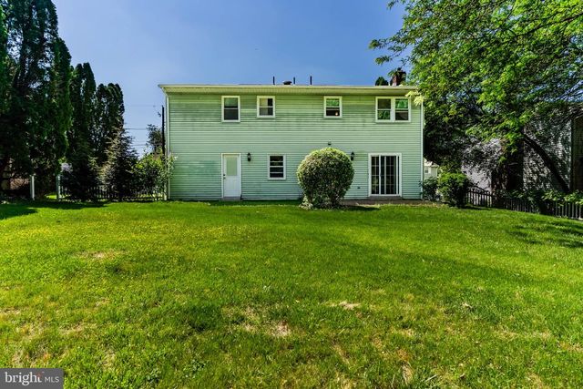 4831 CHARLES RD, Mechanicsburg, PA 17050