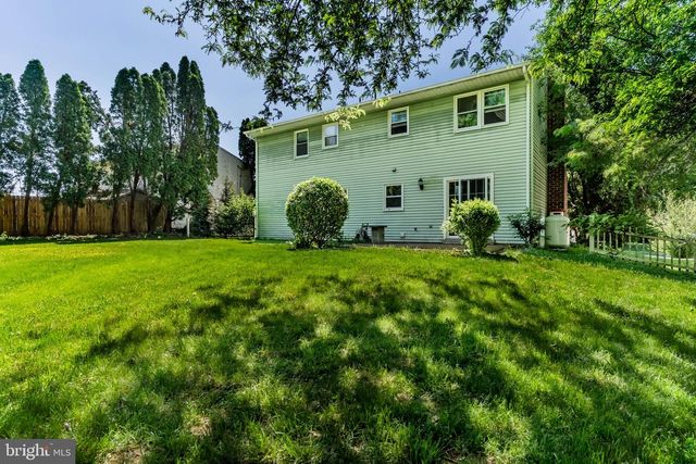 4831 CHARLES RD, Mechanicsburg, PA 17050
