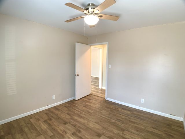 719 Spees Dr, Clarksville, TN 37042
