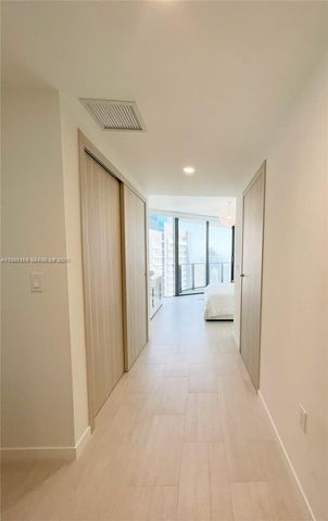 1000 Brickell Plz 4301, Miami, FL 33131