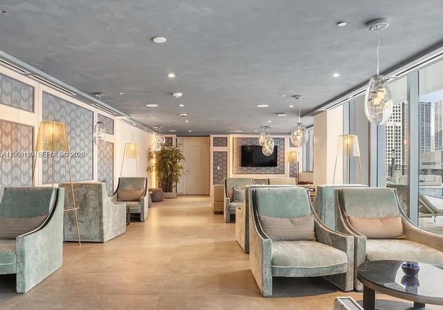 1000 Brickell Plz 4301, Miami, FL 33131