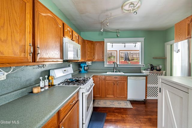 11 Putnam Street, Brunswick, NY 12180