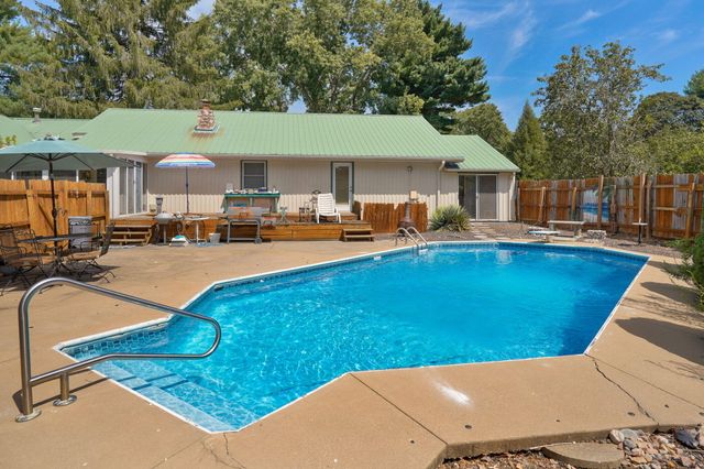 6230 E Spring Circle Drive, Springfield, MO 65809