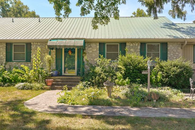 6230 E Spring Circle Drive, Springfield, MO 65809
