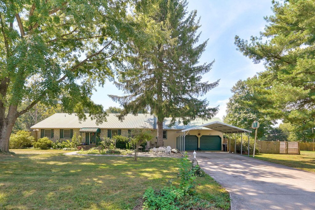6230 E Spring Circle Drive, Springfield, MO 65809