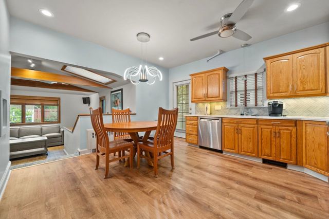 59 Oakland St, Medford, MA 02155