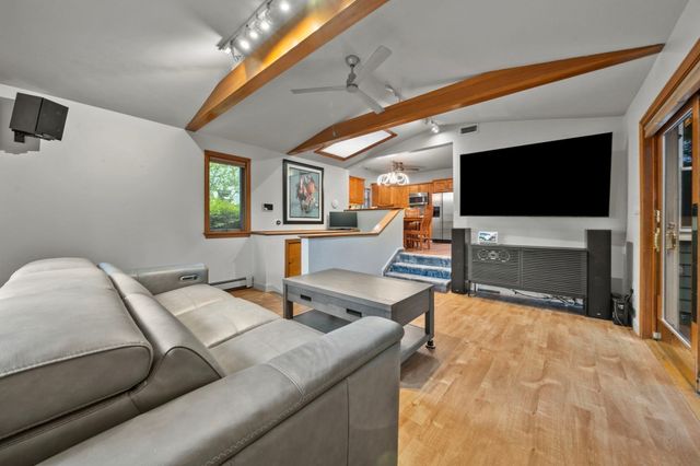 59 Oakland St, Medford, MA 02155