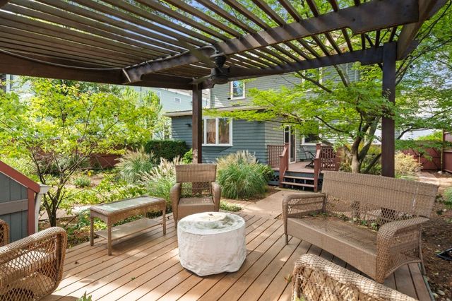 59 Oakland St, Medford, MA 02155