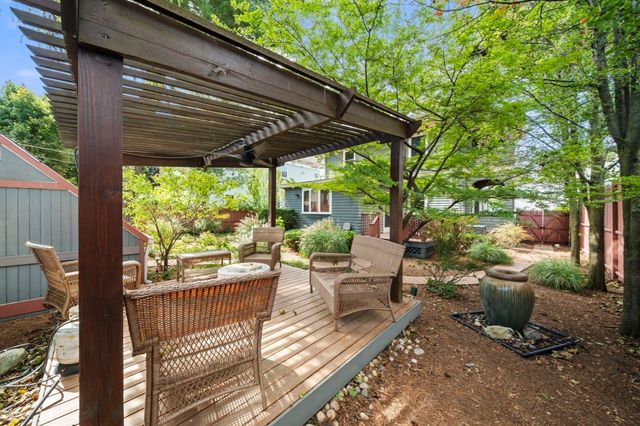 59 Oakland St, Medford, MA 02155
