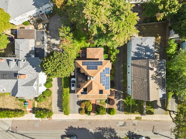 59 Oakland St, Medford, MA 02155