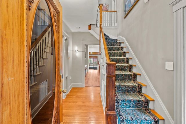 59 Oakland St, Medford, MA 02155
