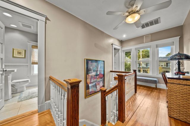 59 Oakland St, Medford, MA 02155