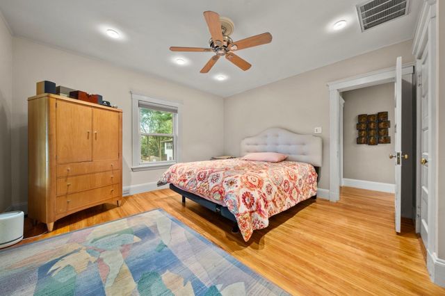 59 Oakland St, Medford, MA 02155