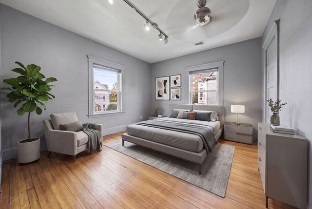 59 Oakland St, Medford, MA 02155