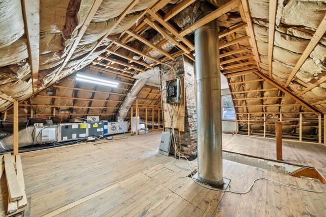 59 Oakland St, Medford, MA 02155