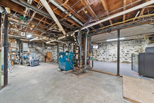 59 Oakland St, Medford, MA 02155
