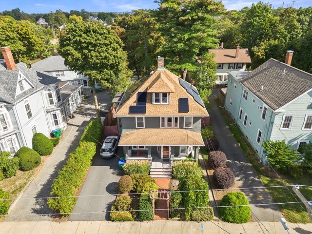 59 Oakland St, Medford, MA 02155