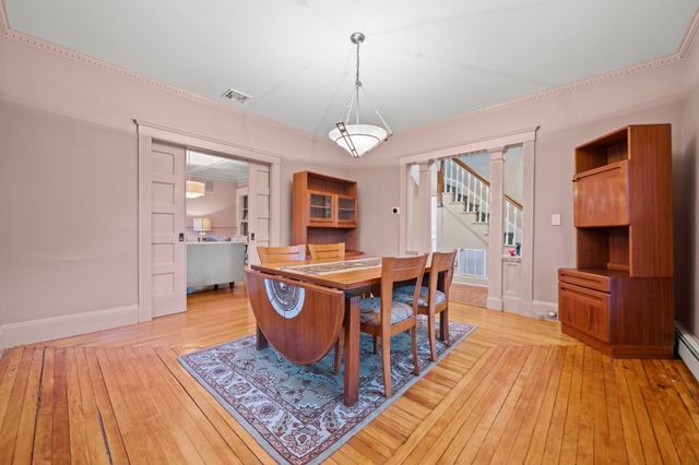 59 Oakland St, Medford, MA 02155