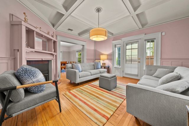 59 Oakland St, Medford, MA 02155