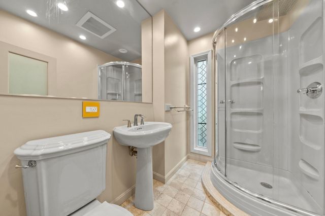 59 Oakland St, Medford, MA 02155