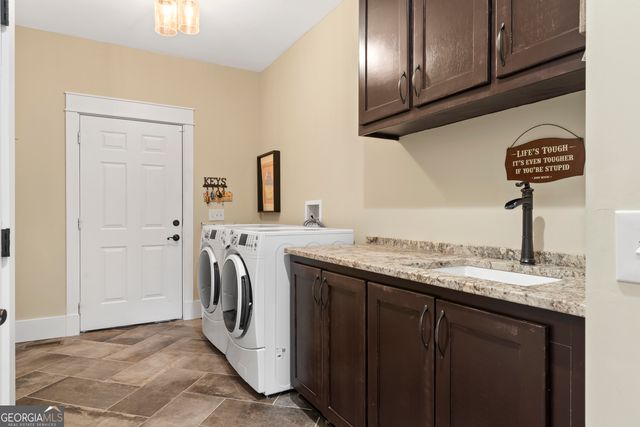 100 Camelrest Lane, Eatonton, GA 31024