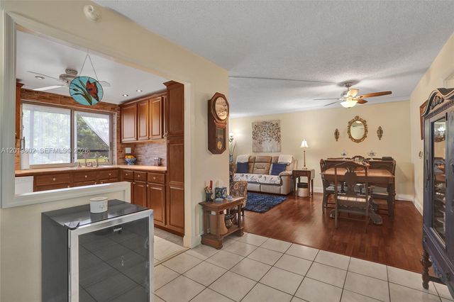 9070 Lime Bay Blvd 110, Tamarac, FL 33321