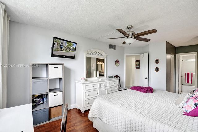 9070 Lime Bay Blvd 110, Tamarac, FL 33321