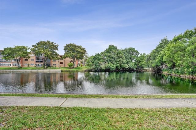 9070 Lime Bay Blvd 110, Tamarac, FL 33321