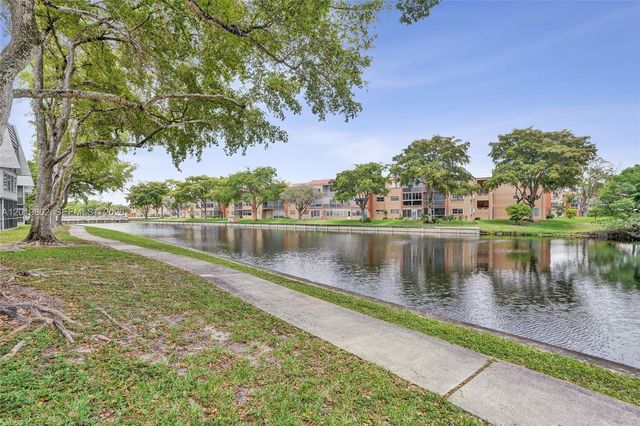 9070 Lime Bay Blvd 110, Tamarac, FL 33321