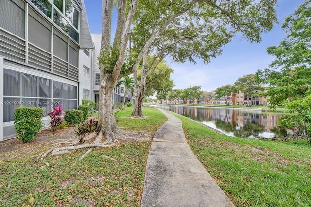 9070 Lime Bay Blvd 110, Tamarac, FL 33321