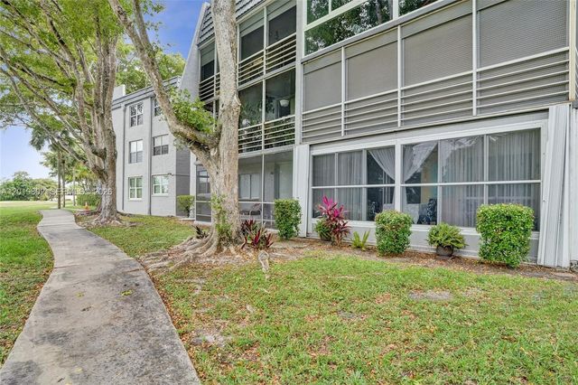 9070 Lime Bay Blvd 110, Tamarac, FL 33321