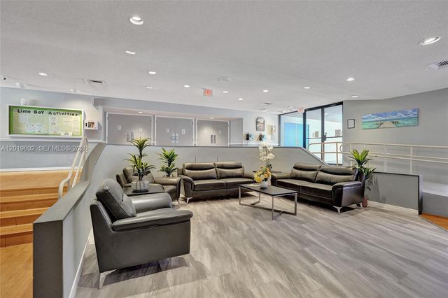 9070 Lime Bay Blvd 110, Tamarac, FL 33321