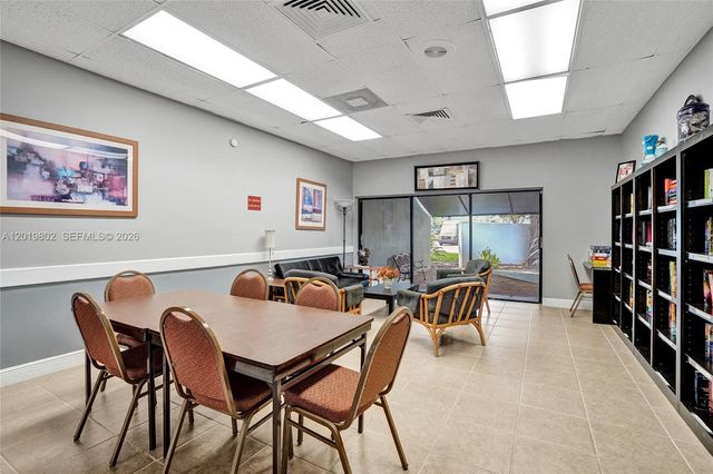 9070 Lime Bay Blvd 110, Tamarac, FL 33321