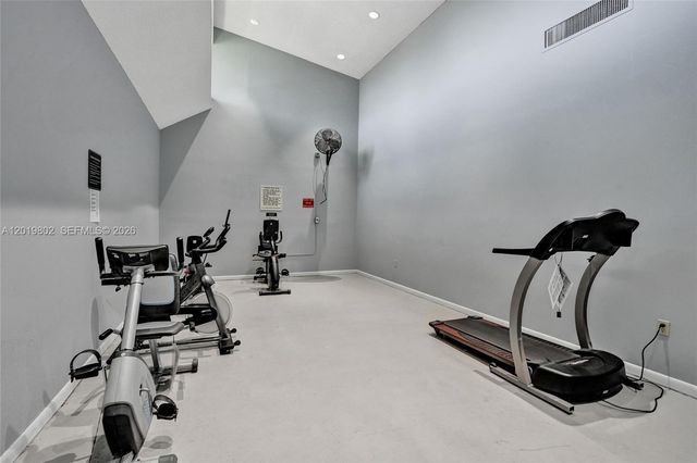 9070 Lime Bay Blvd 110, Tamarac, FL 33321