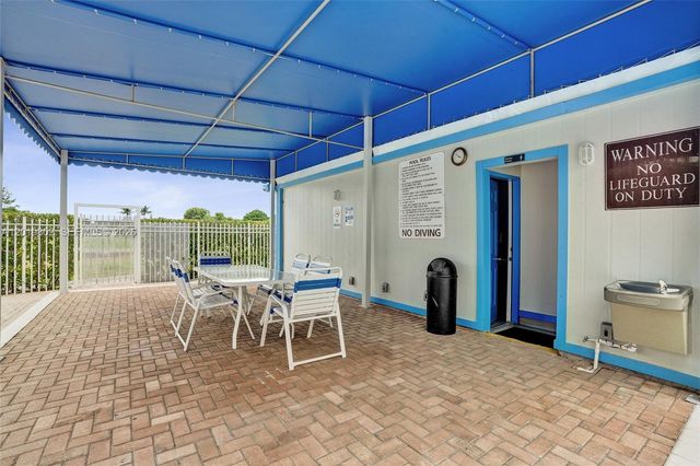 9070 Lime Bay Blvd 110, Tamarac, FL 33321