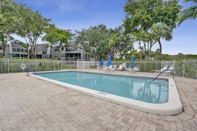 9070 Lime Bay Blvd 110, Tamarac, FL 33321